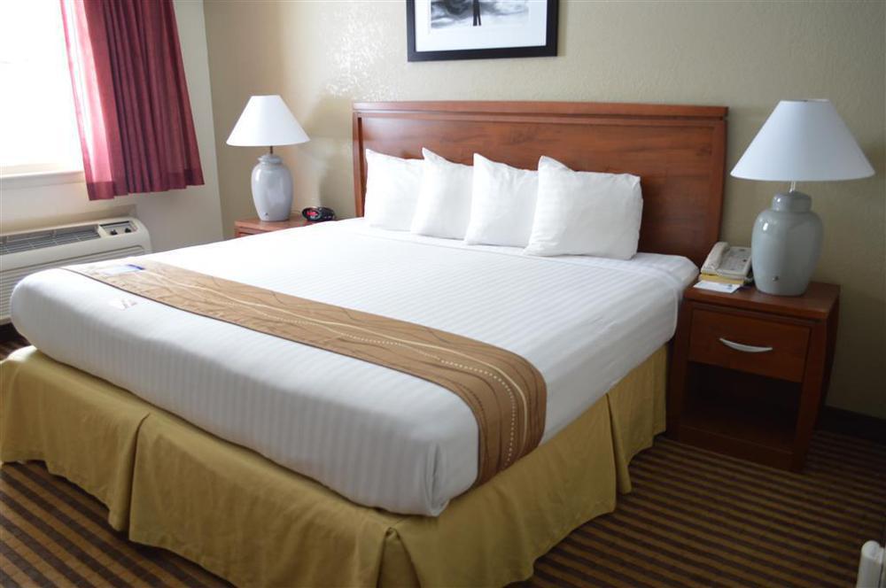 Best Western Hospitality House Emporia Phòng bức ảnh